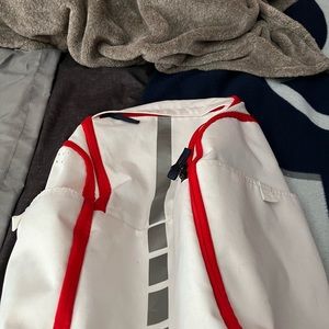 nike elite backpack used condition missing one zipper but looks good